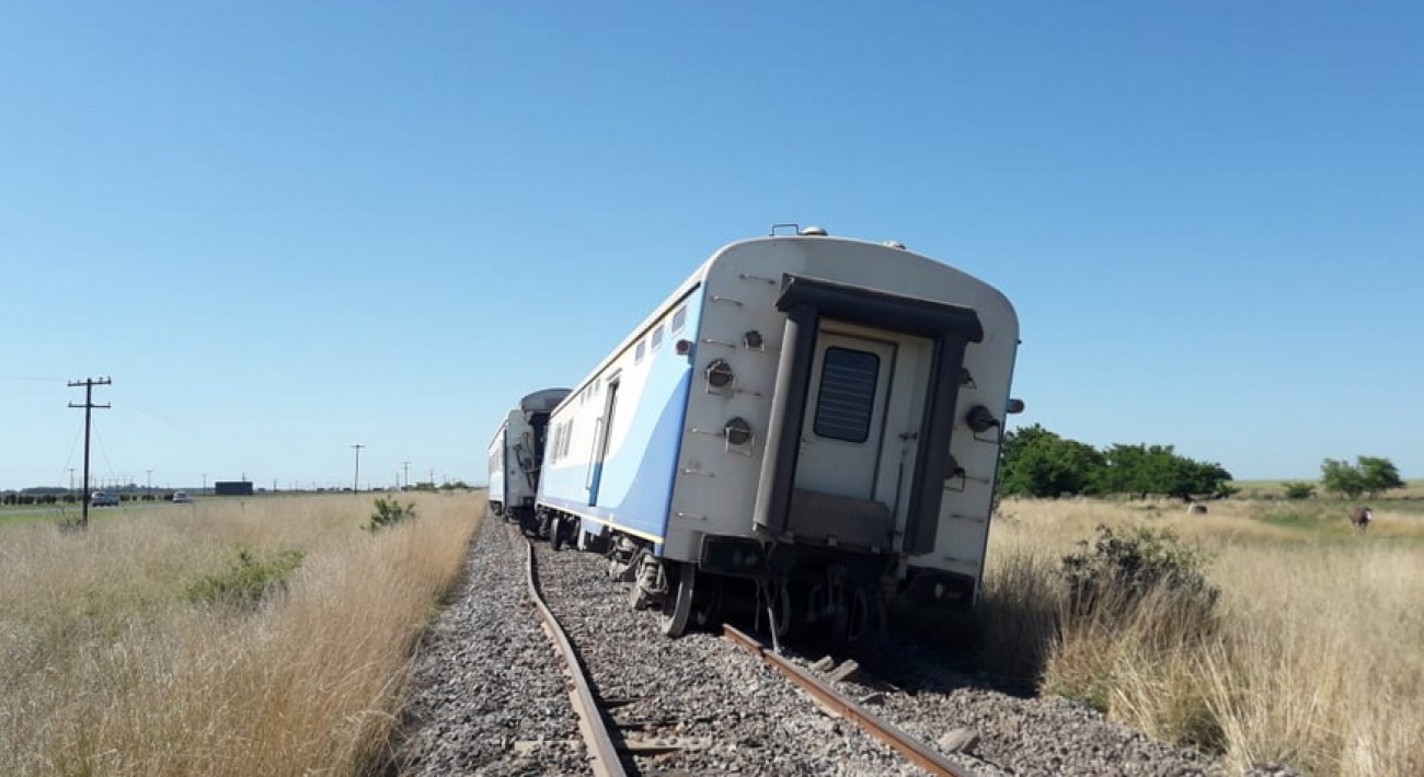 DESCARRILÓ UN TREN EN OLIVERA: DOS HERIDOS