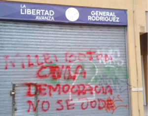Vandalismo en General Rodríguez: atacaron el local de La Libertad Avanza