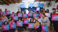 General Rodríguez: Entregó el intendente García notebooks a estudiantes de educación especial