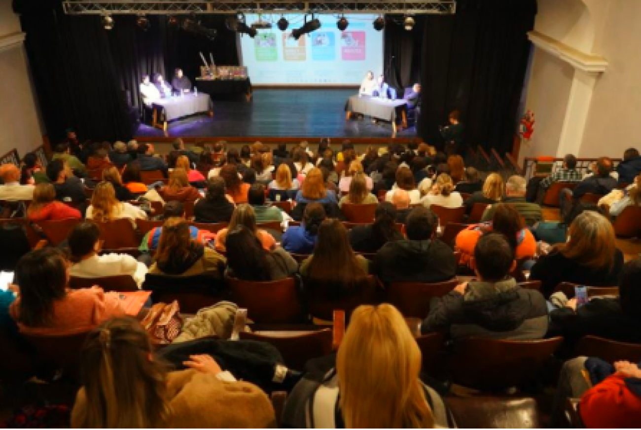 Ustarroz agradeció “la participación” para mejorar el sistema educativo