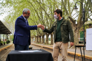 Ustarroz y Ferraresi entregaron créditos “Casa Propia” y “Mi Casa” para construcción y mejoras