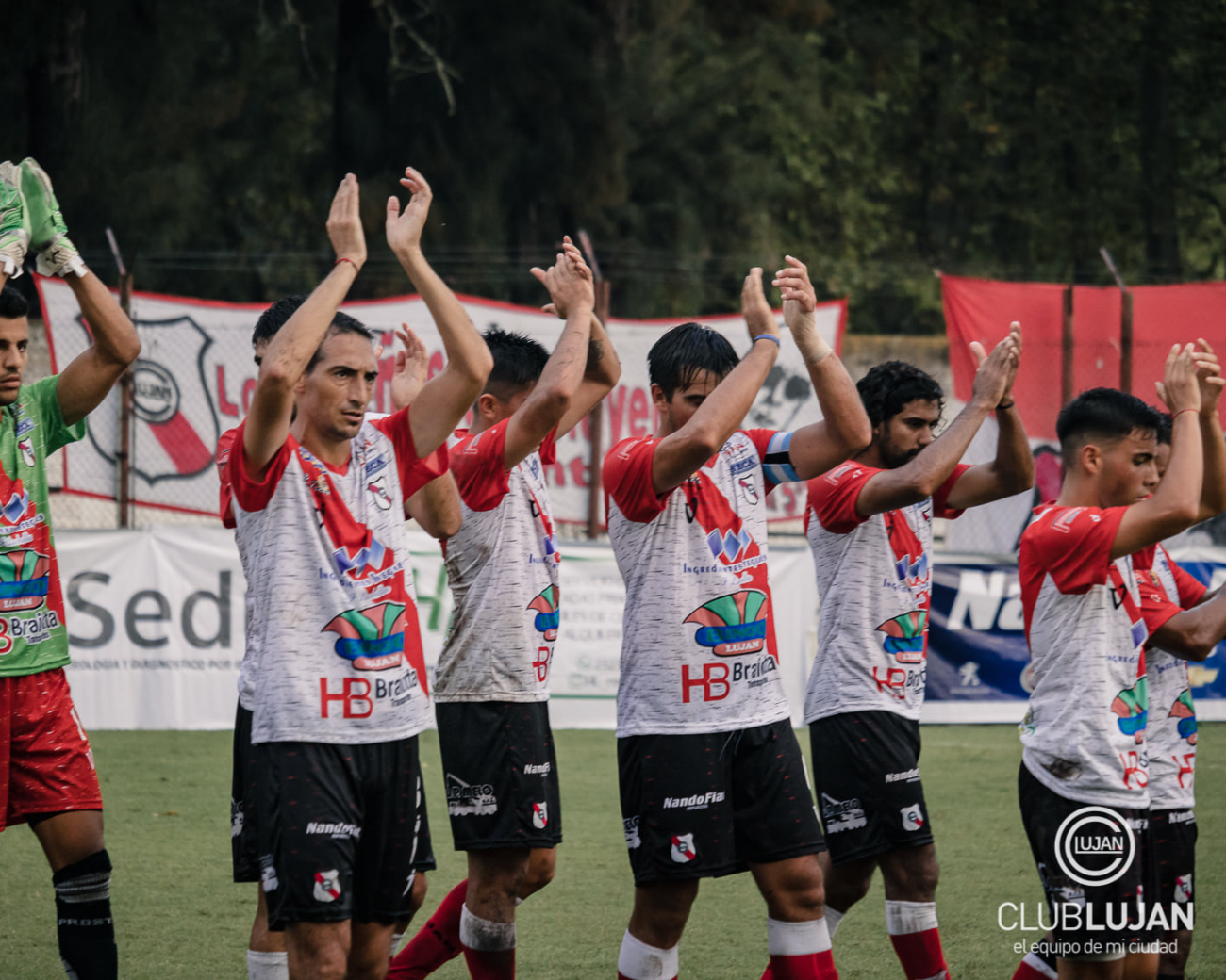 Luján no gana pero no pierde, no convierte pero tampoco recibe goles