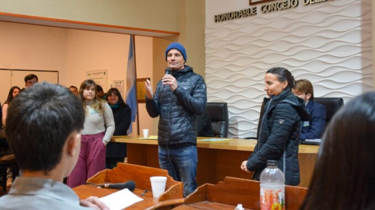 General Rodríguez: Se desarrolló la primera edición de la «Liga de Debate Distrital»