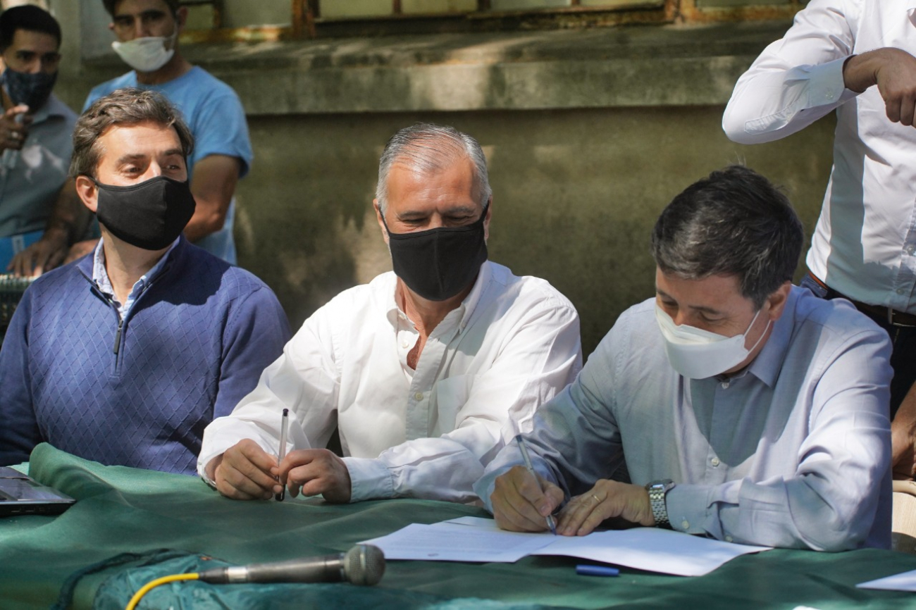 El Ministro Arroyo visitó Luján para fortalecer la producción de alimentos saludables