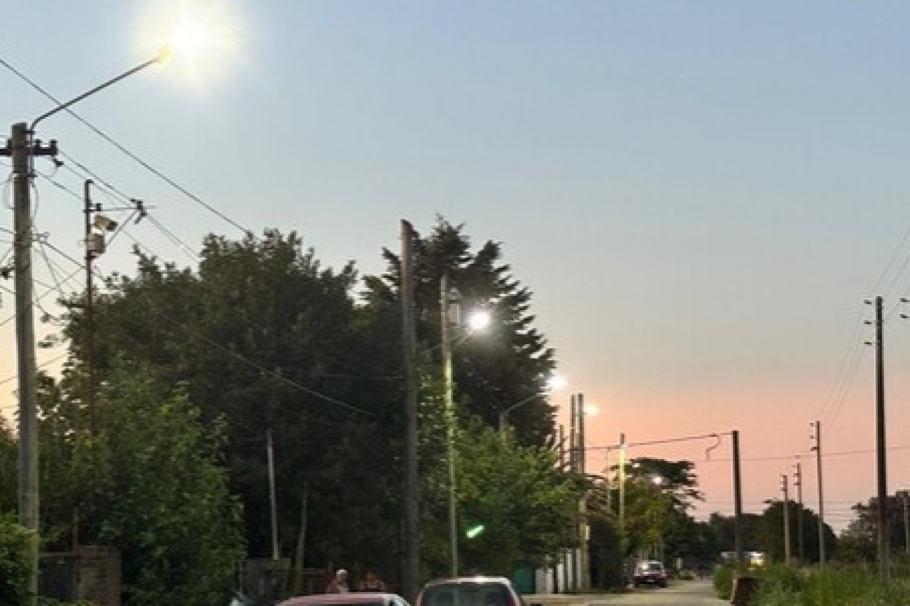 Los barrios de Luján continúan incorporando iluminación LED