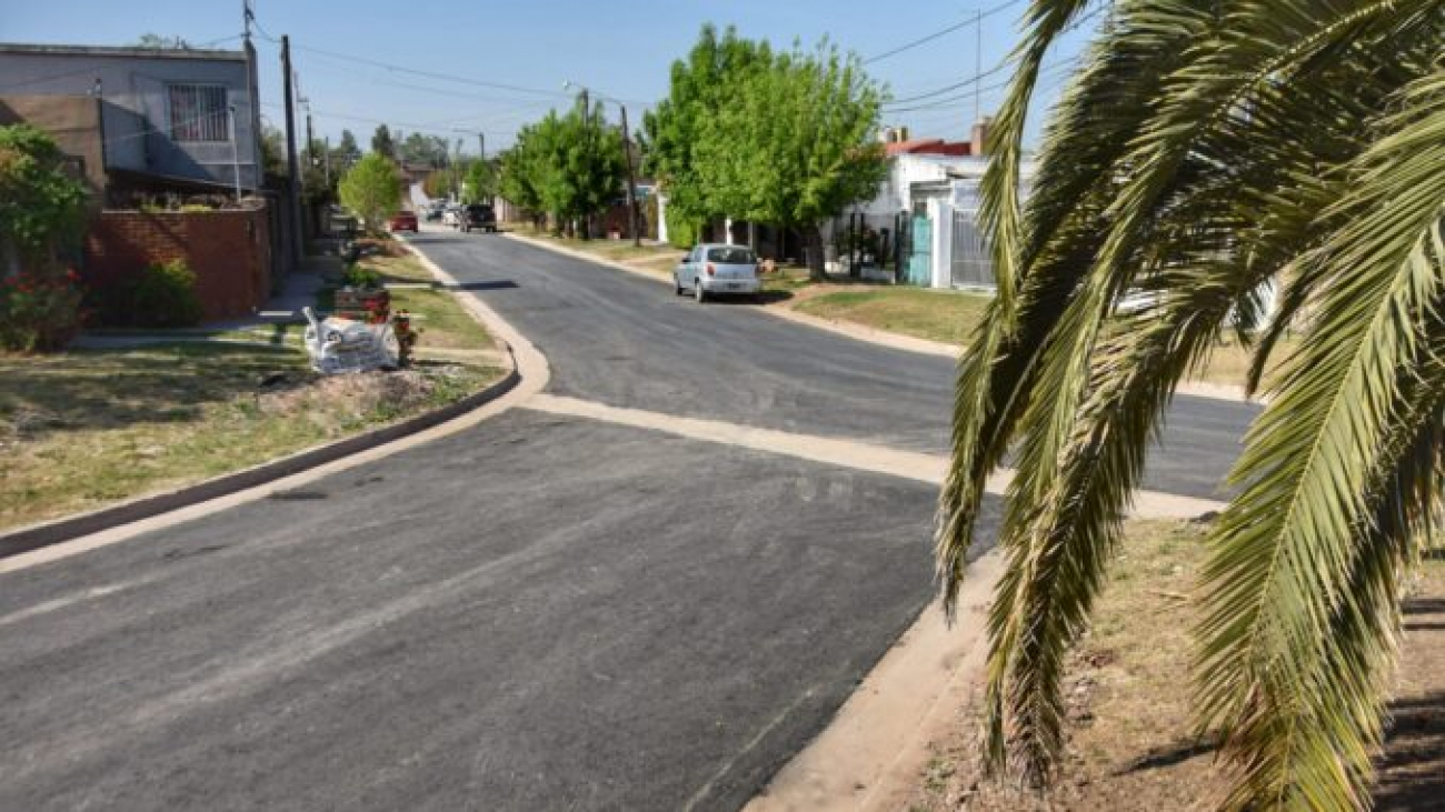 Asfalto 004: finalizó la pavimentación de 7 cuadras en el barrio San Bernardo
