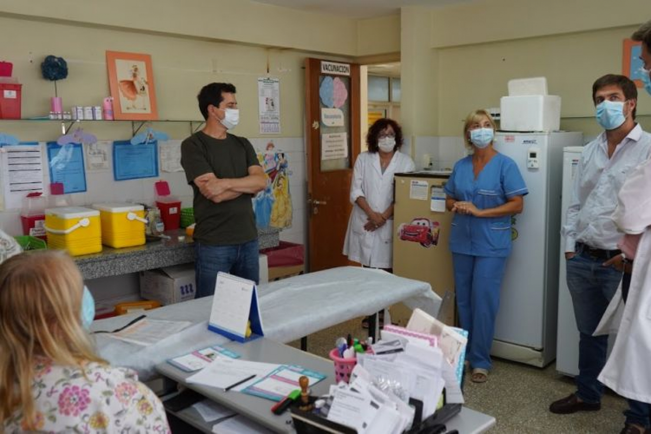 Hospital Dubarry: avanza la aplicación de la segunda dosis de la vacuna contra el covid-19