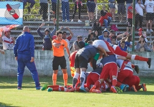 LUJÁN VOLVIÓ AL TRIUNFO Y LE DIÓ UNA ALEGRÍA A SU GENTE