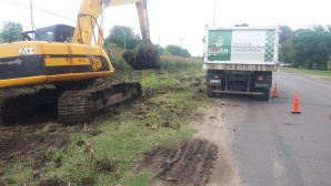 TRABAJOS EN LA EX RUTA 7 A LA ALTURA DEL BARRIO LOS LAURELES