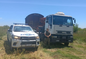 Suipacha: la Policía frustró el robo de un viejo vagón de tren