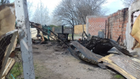 Un hombre baleado y una casa quemada en el barrio Ameghino
