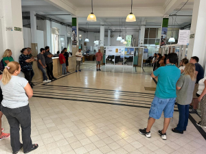 Trabajadores municipales rechazaron la oferta salarial y exigen mejoras