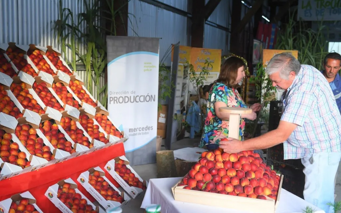 Se viene la Fiesta Nacional del Durazno