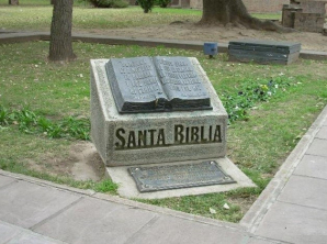 Proponen la creación de un monumento a la Biblia en Luján