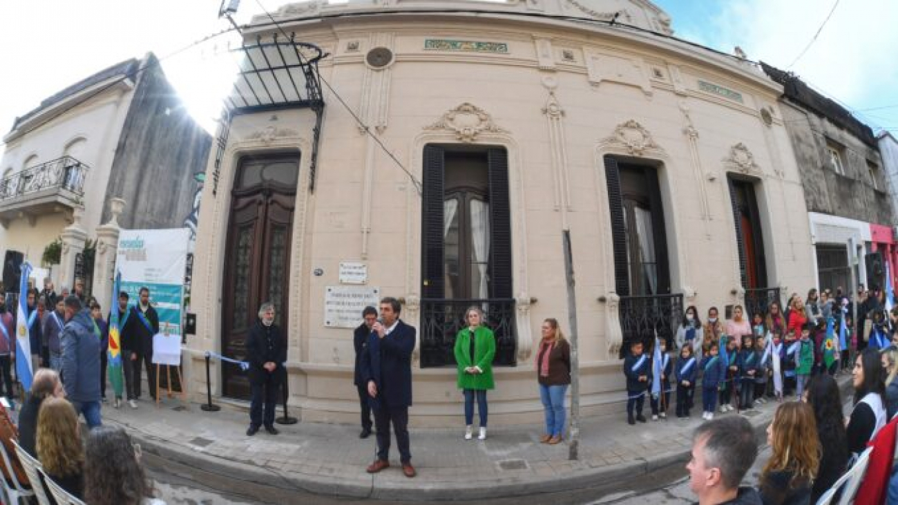 Tras refacciones integrales, se reinauguró la Escuela de Arte de Luján “José Pipo Ferrari”