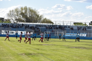 LUJÁN CAYÓ EN LA BARRANCA Y SE HUNDE EN LA TABLA