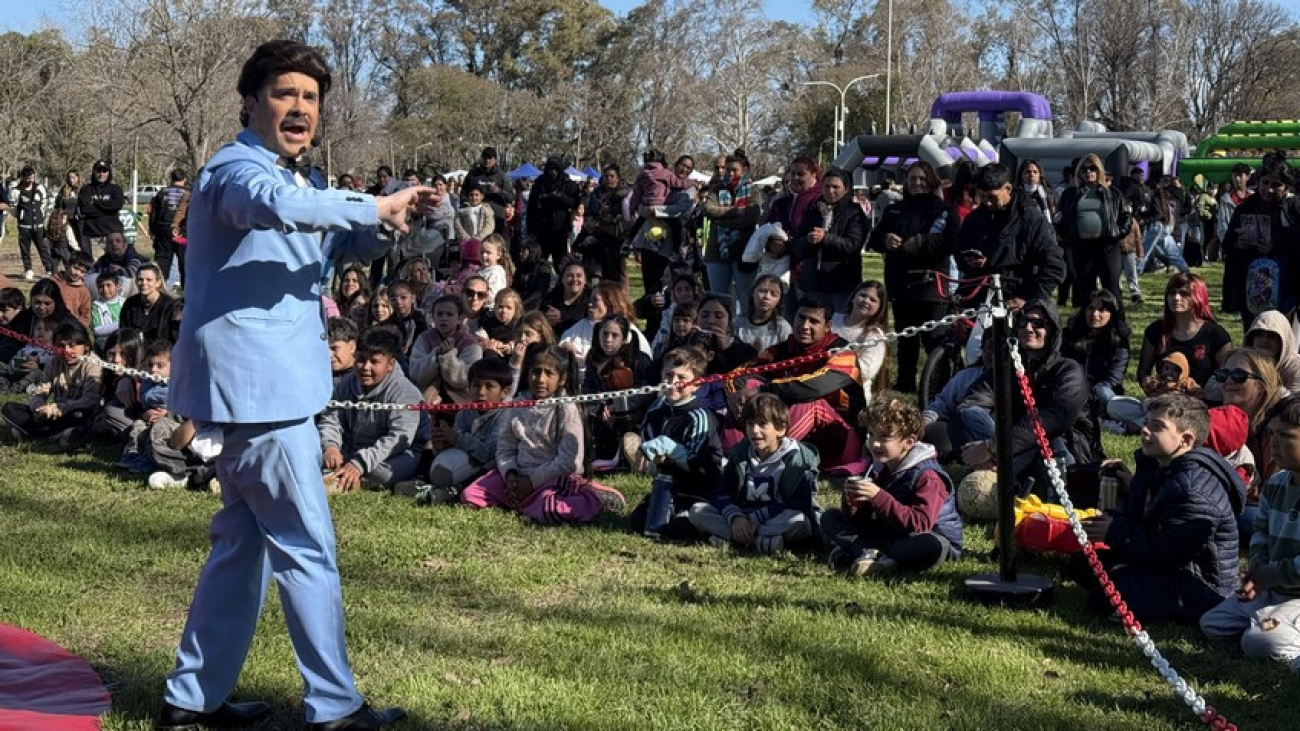 San Andrés de Giles celebró la niñez con una jornada multitudinaria en el Parque Municipal