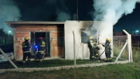 Se incendió una casa en Los Aromos y los daños alcanzaron tres ambientes