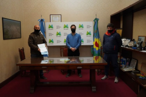 Entrega Municipio subsidio a Club Unión
