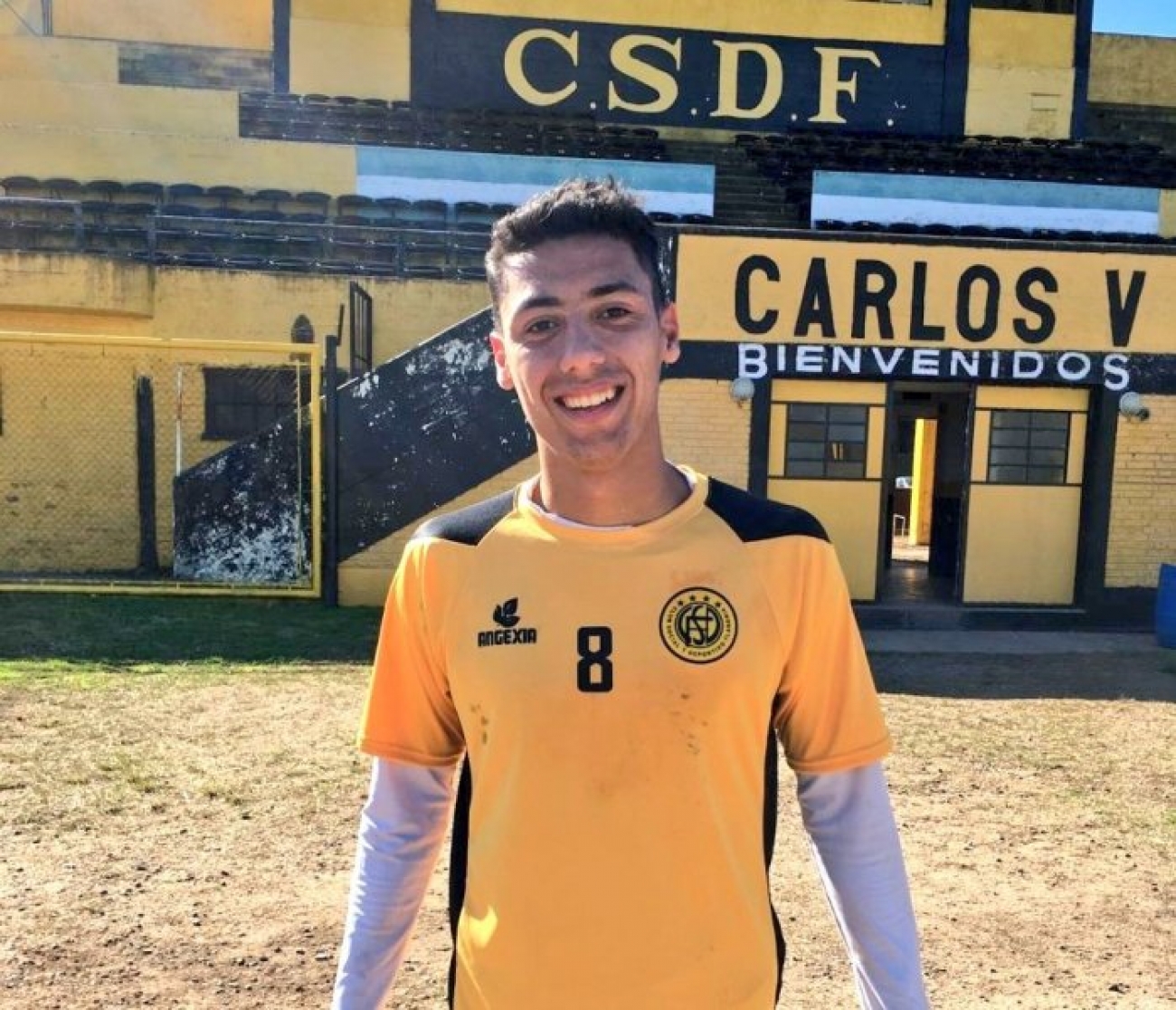 CON DOS NUEVOS REFUERZOS FLANDRIA COMIENZA A RETIRARSE DEL MERCADO