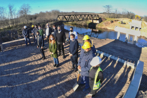 El Intendente y el Gobernador supervisaron las obras del nuevo puente de Olivera