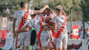 Español le empató sobre el final a Luján