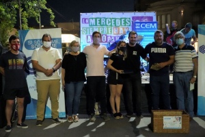 Gran acompañamiento de los vecinos en la Fiesta del Comercio Mercedino