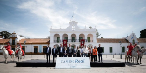 Mercedes: Ustarroz firmó el acuerdo por el “Camino Real” junto a Axel Kicillof