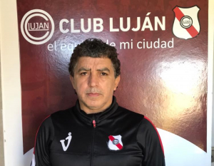 José Villarreal es el nuevo DT de Luján
