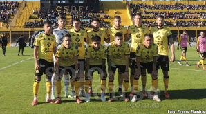 El Canario fue goleado en casa y cayó en zona descenso