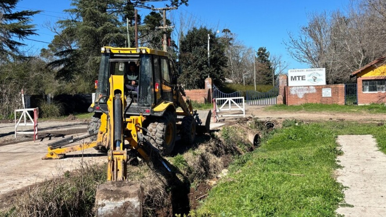 Luján: Avanzan las obras hídricas en el barrio Lezica y Torrezuri