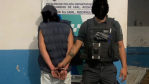 Vecino frustró un robo y retuvo al delincuente hasta que llegó la Policía