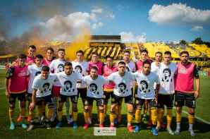 El Canario cayó en la primera final frente a Colegiales