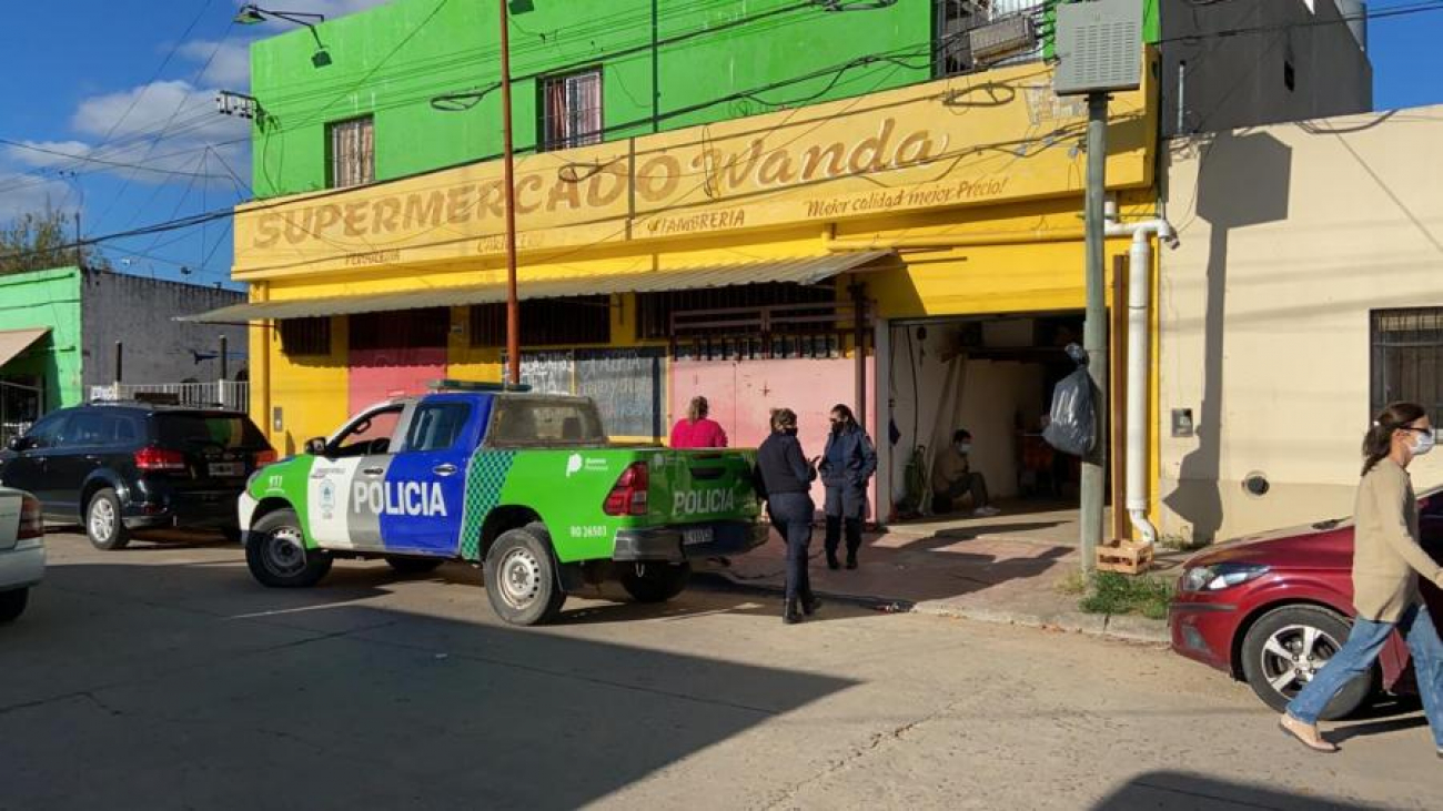 Muerte y misterio en un supermercado