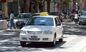 Mercedes: Taxistas reclaman al Municipio por la falta de controles sobre aplicaciones no registradas