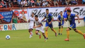 ALEM EMPATO EN SU VISITA A ROSARIO