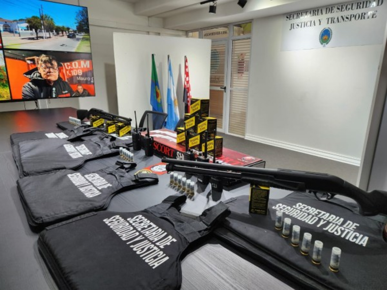La Secretaría de Seguridad de Rodríguez entregó herramientas y armamento a sus agentes