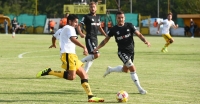 EN UN PARTIDO POLÉMICO FLANDRIA CAYÓ FRENTE A RIESTRA