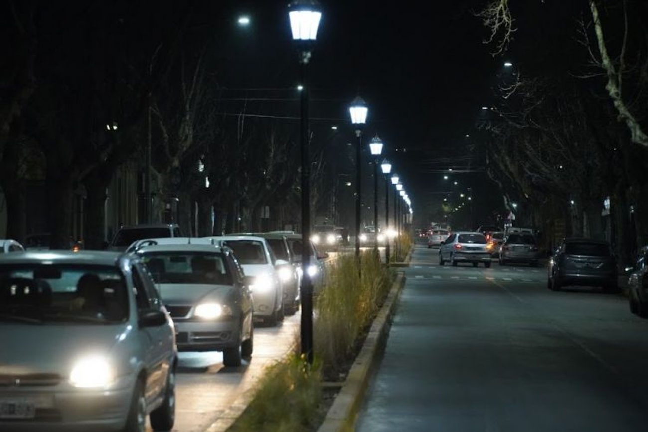 Finalizó construcción de 1º etapa de bulevares en Av.17 y ya realizan nuevas obras