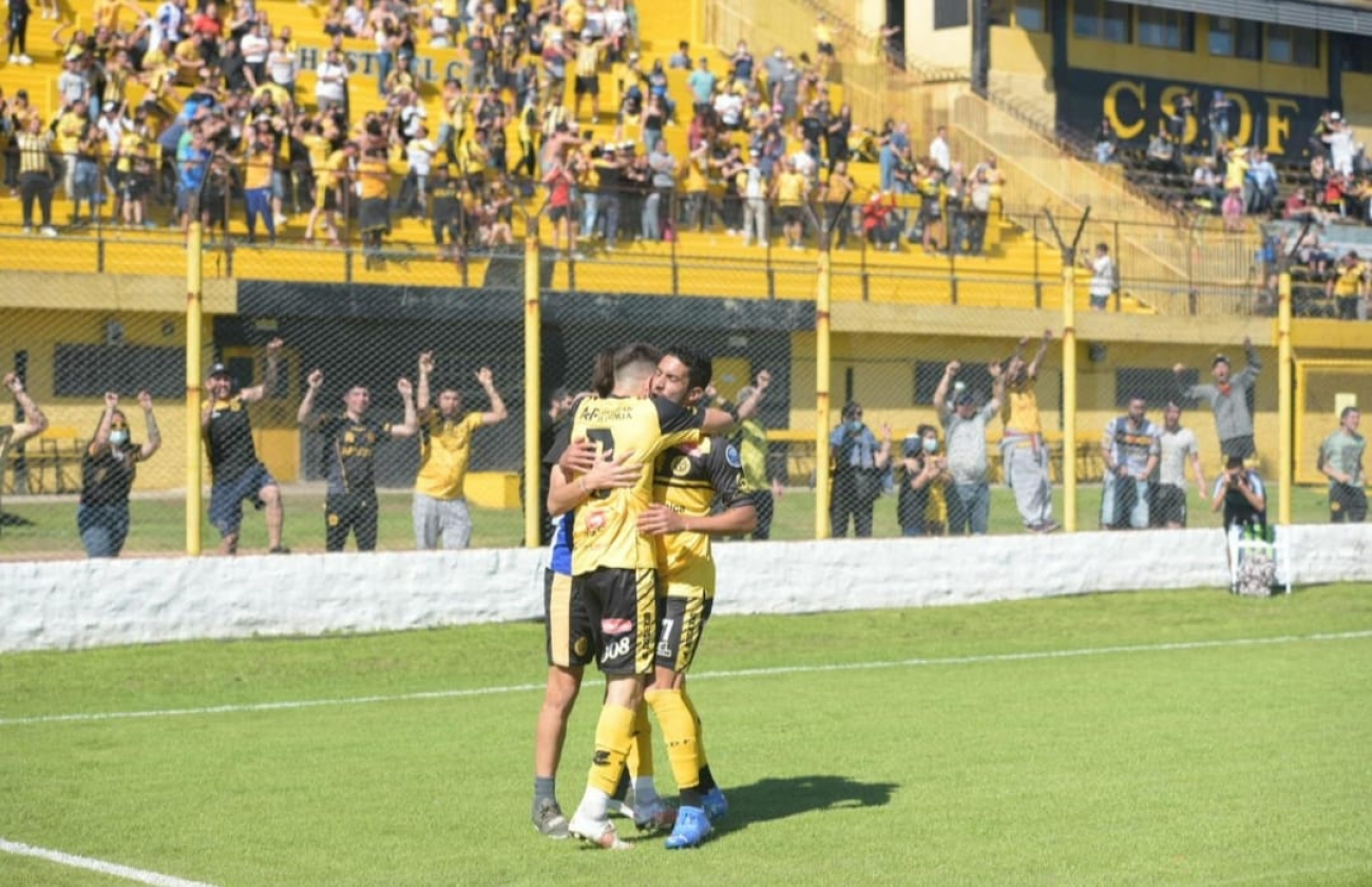 Flandria va por otra victoria para seguir soñando con el Clausura